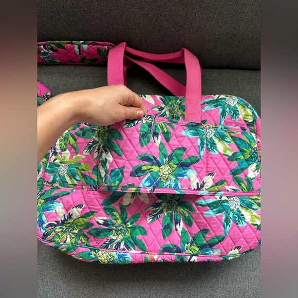 VERA BRADLEY Medium Traveler Bag Carry On Tote - Tropical Paradise Pink - Picture 4 of 10